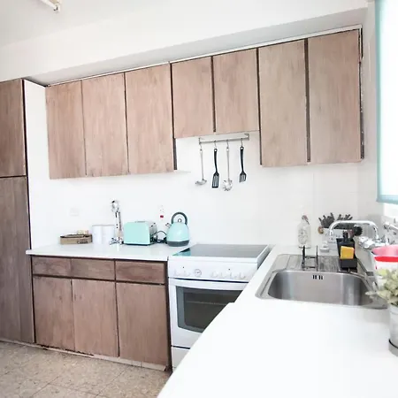 Apartment Glabur - The Cozy 2 Bdr - City, Free Parking & Wifi, Welcomes You!!! Nicosia